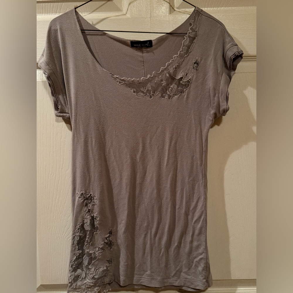 Wet Seal Gray Short Sleeve Top with Beautiful Lace Accents and a Raw Edged Cut